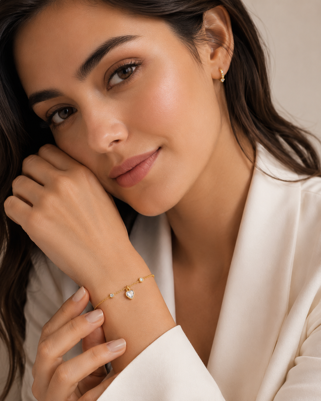 Bracelet Doré Cœur Cristal – Élégant & Raffiné